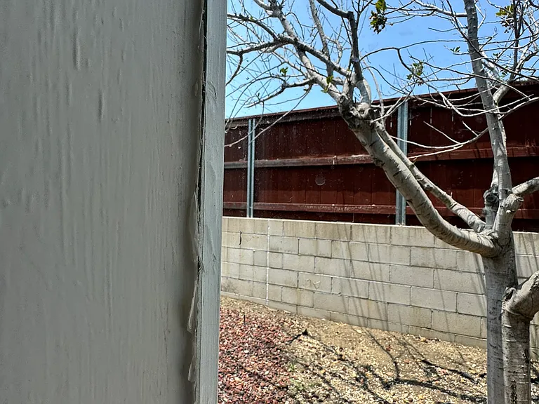 2441 Helena St — Photo 25