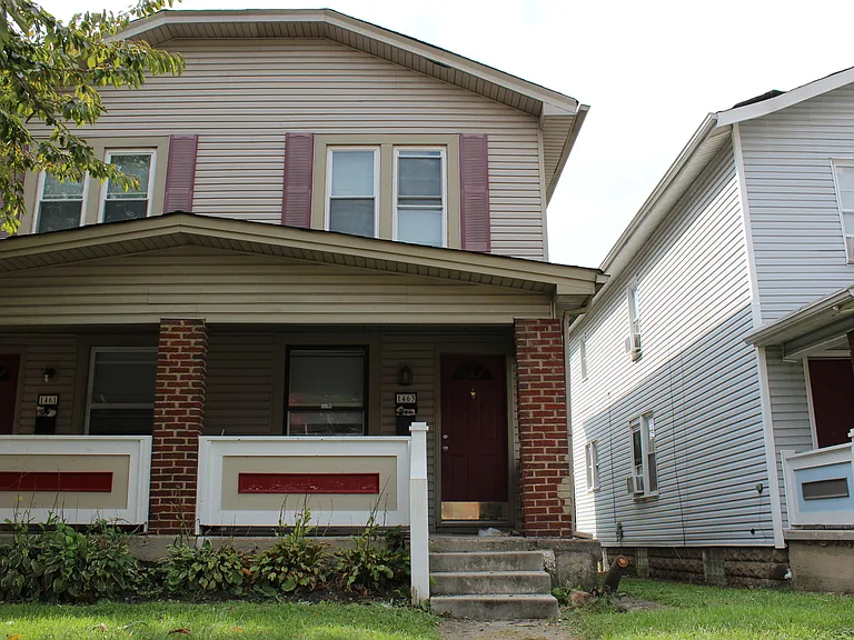 1461-1463 N Grant Ave — Photo 1