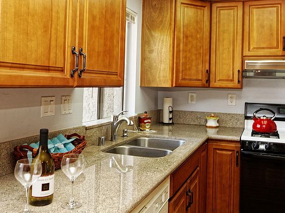 Well Appointed, Elegant Kit