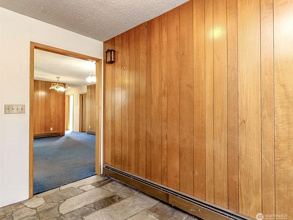 3rd image of 16217 48th Avenue S
