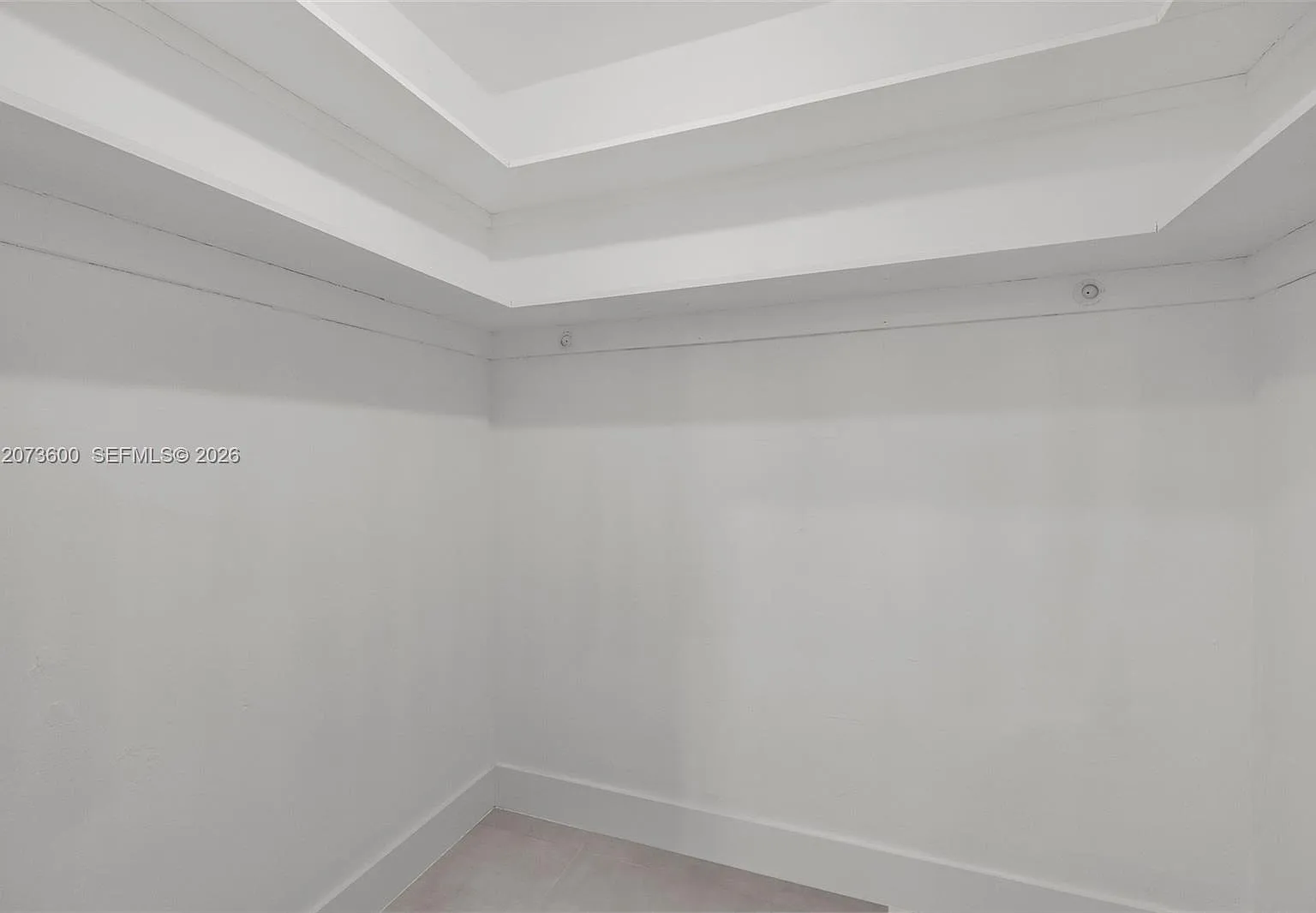 3 bed, 2.5 bath, $6,000 — Photo 1