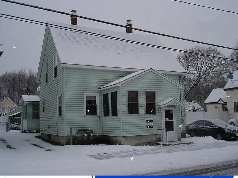88 E Valentine St #2 — Photo 2