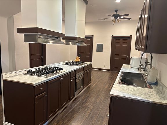 5th image of 356 W 21st St
