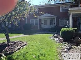 1st image of 6916 Town Ln