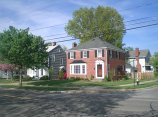 1573 Lakeview Ave, Rocky River, OH 44116