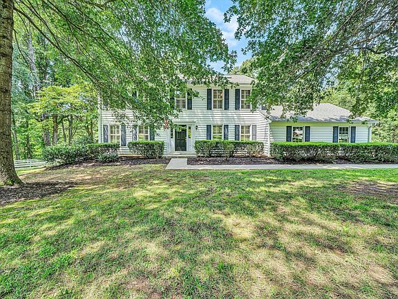 2nd image of 1382 Deer Creek Dr