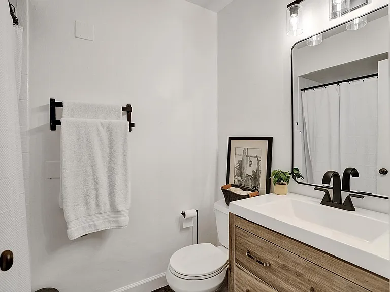 420 SW 113th Ter — Photo 22