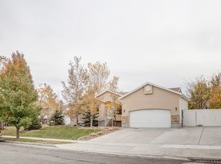 5363 W Elk Horn Peak Dr, Riverton, UT 84096