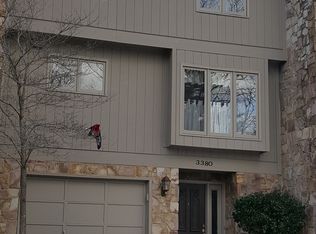 3380 Londonderry Ln, Roanoke, VA 24018