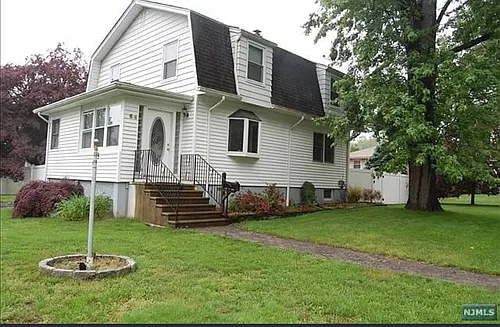 64 Jefferson St Photo 1