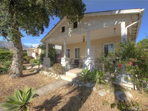 10610 Woodward Ave, Sunland, CA 91040