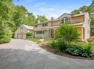 147 Newtown Rd, Acton, MA 01720