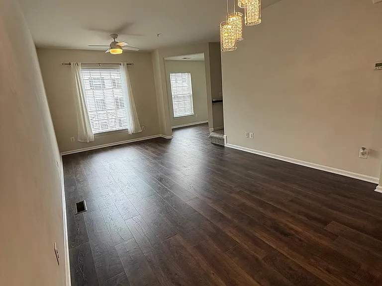 7476 Riding Meadow Way — Photo 7