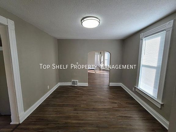 4th image of 1314 Harrison Ave #1