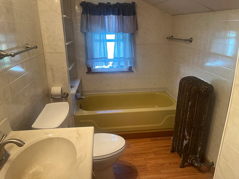 390 Lincoln St #2 — Photo 15