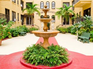 130 4th Ave N APT 205, Saint Petersburg, FL 33701