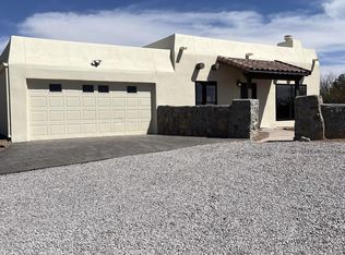 4046 Colt Rd, Las Cruces, NM 88011