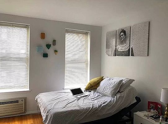 3rd image of 408 E 88th St APT 4D