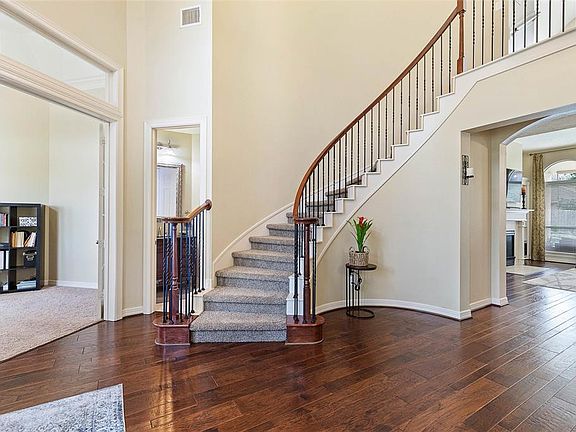 4th image of 8502 Forest Arbor Ct