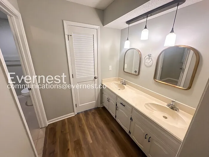 9805 N Wayne Ave — Photo 14