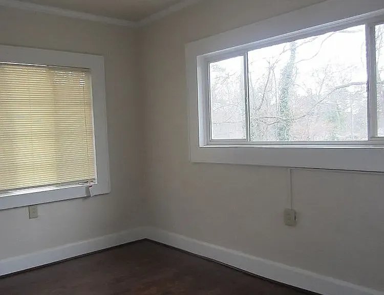 3160 Lake Ave — Photo 14