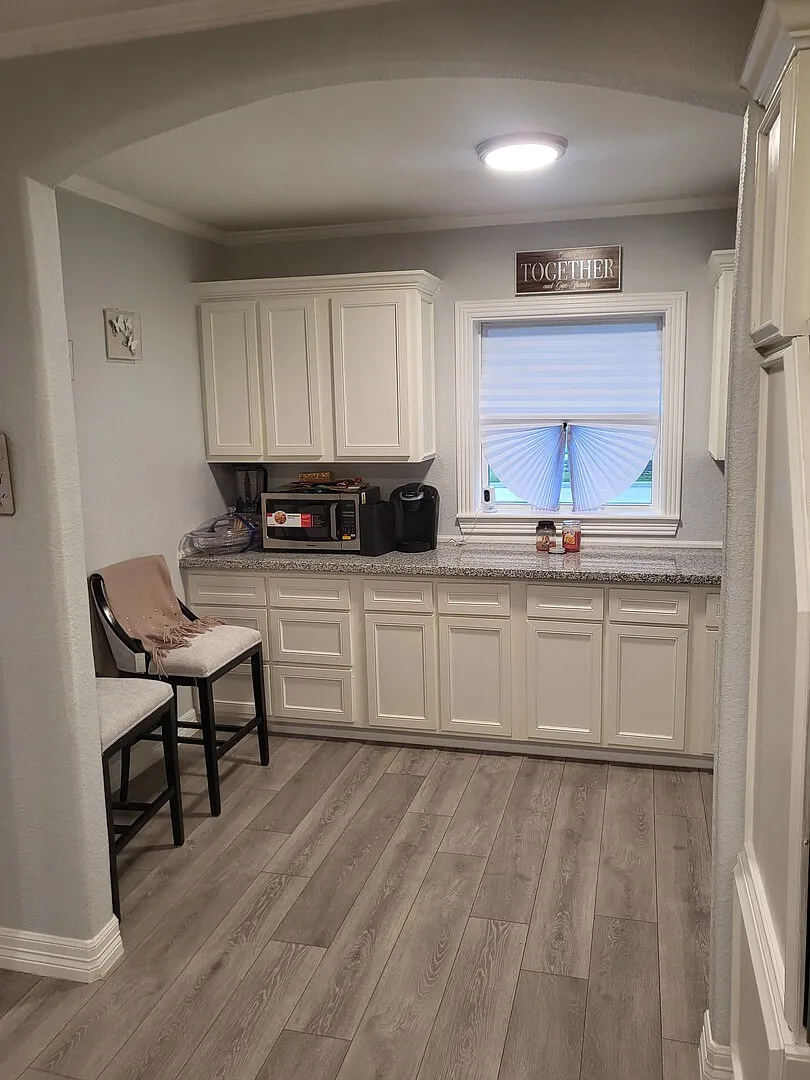 3000 sq ft ranch style home — Photo 4