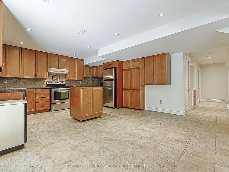 385 Maria Antonia Rd — Photo 8