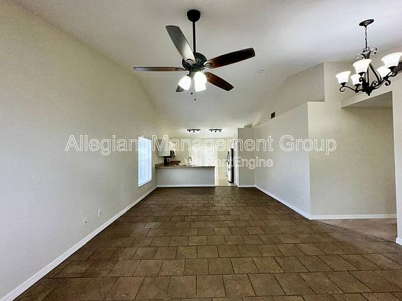 3rd image of 1936 Villa Angelo Blvd