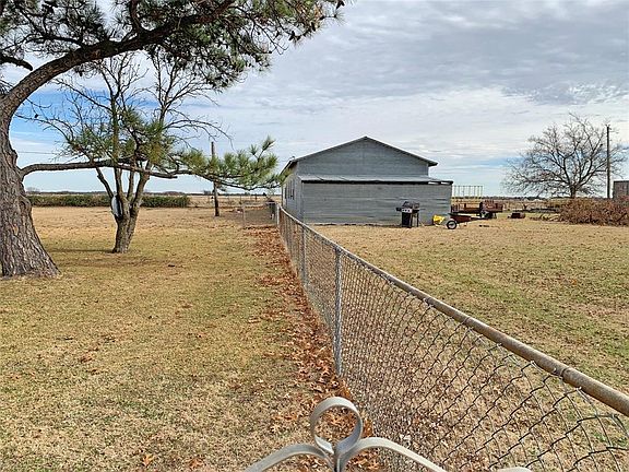 5th image of 15948 Us Highway 377