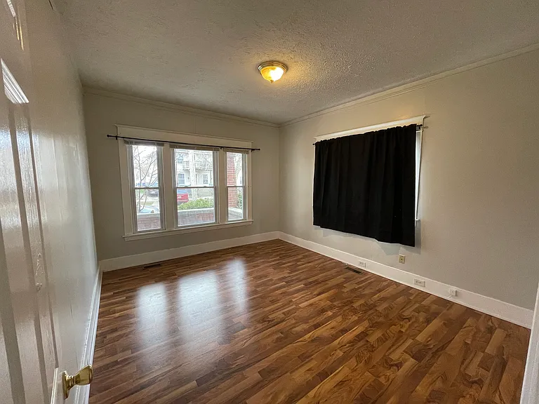 1017 Dayton St SW #1 — Photo 17
