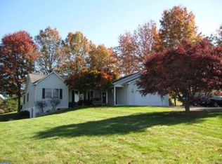 208 Reitnour Rd, Spring City, PA 19475