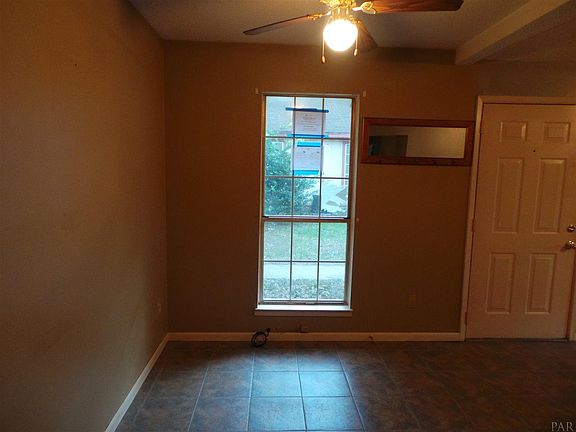 4th image of 529 Massachusetts Ave #C