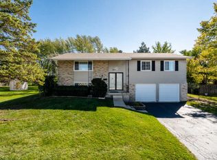 3435 Treaty Ln, Hoffman Estates, IL 60192