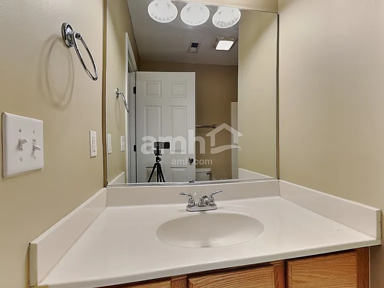 6818 Audrianna Ln — Photo 17