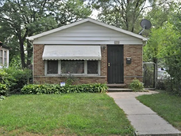 254 W 150th St, Harvey, IL 60426