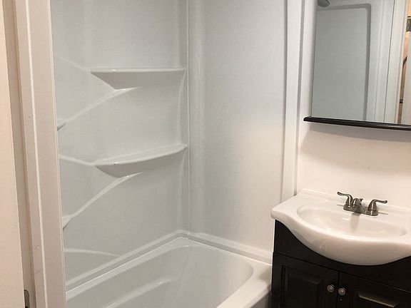2nd image of 323 Saint Anthony St APT 4