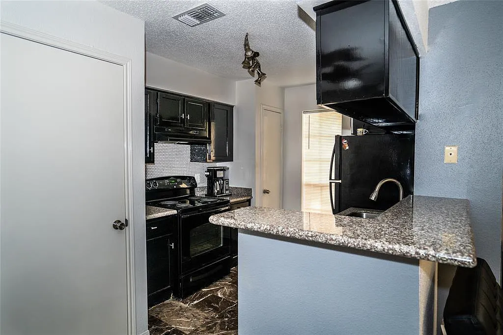 Building Photo - 1515 Sandy Springs Rd #1001
