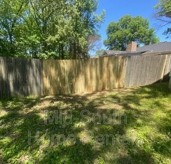 4457 Walden Glen Cv — Photo 20