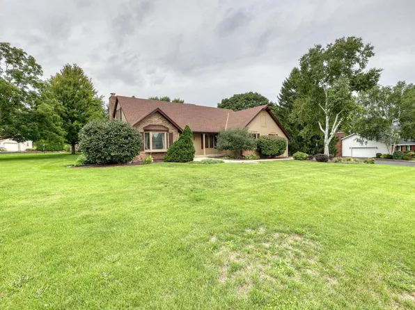 21380 Woodchuck LANE, Brookfield, WI 53045