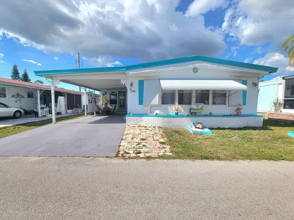 466 Avanti Way Blvd, North Fort Myers, FL 33917