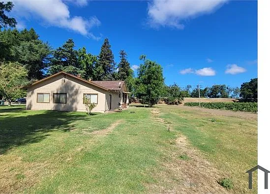 10250 River Rd #B — Photo 24