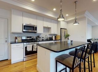 15 Preble St APT 2, South Boston, MA 02127