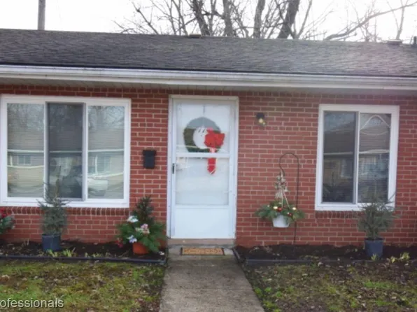 308 N Rochester Rd APT 17, Clawson, MI 48017