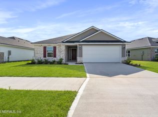 8362 HELMSLEY Boulevard, Jacksonville, FL 32219