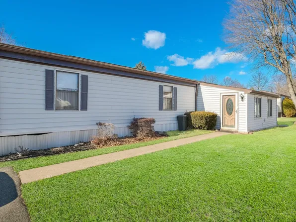 531 Ramblewood Ln, North Wales, PA 19454