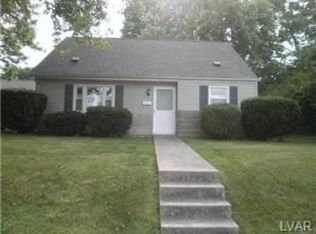 1707 Holly Pl, Bethlehem, PA 18018