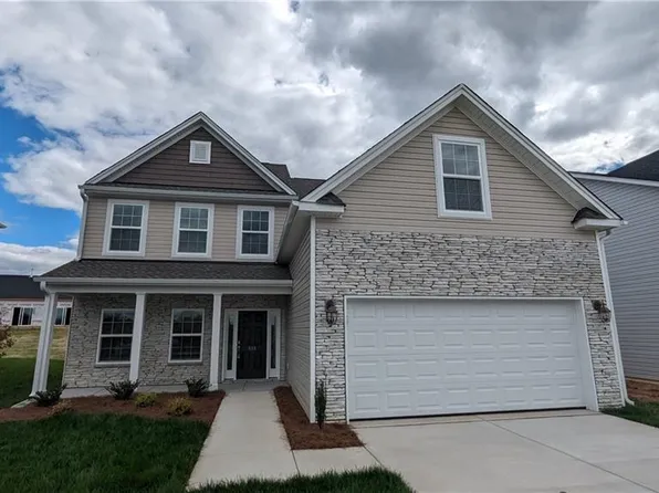 659 Palomino Mustang Dr #663, Whitsett, NC 27377