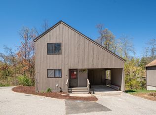 64 Coburn Woods #64, Nashua, NH 03063