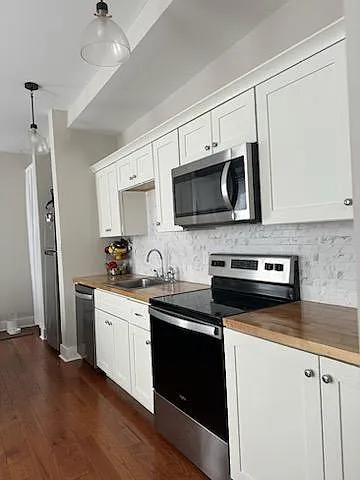 2027 E 5th St #4 — Photo 12