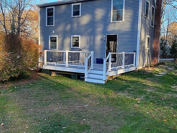 14 x 16 deck to backyard 